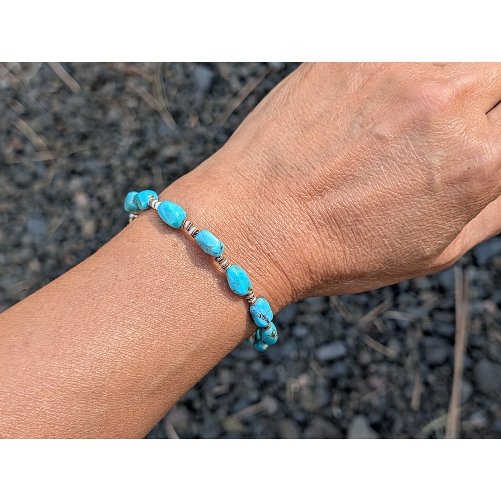 Santo Domingo Stabilized Turquoise & Pen Shell Beaded Jewelry 8" Naomi Garcia**
